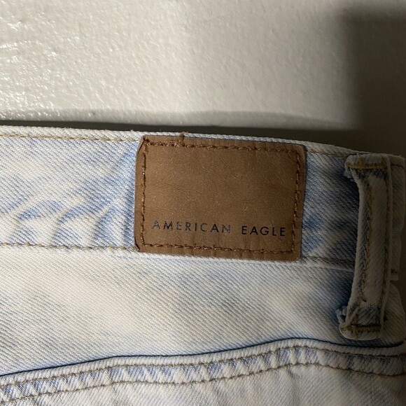 American Eagle Acid Wash Distressed High Rise Mom Jean 100% Cotton Size 6 - Picture 8 of 12